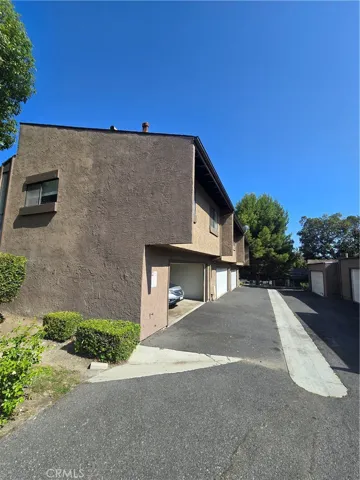 2288 Loma Alta Drive 6, Fullerton, California 92833