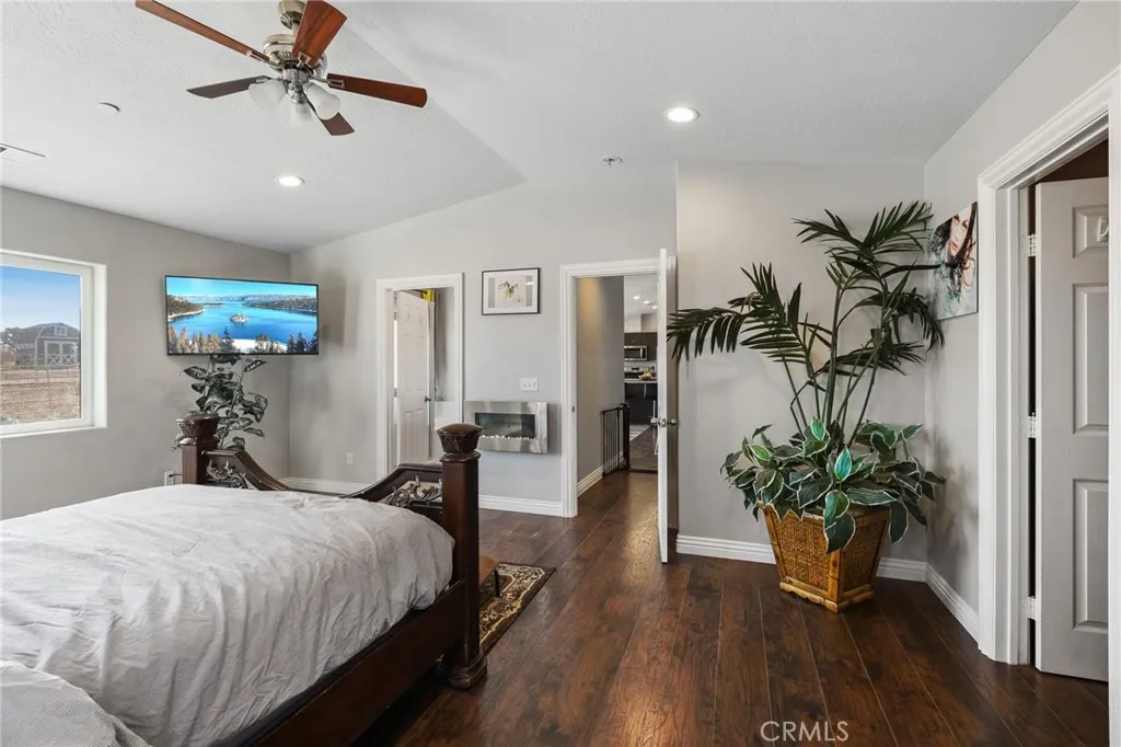 7755 7th Street, Phelan, California 92371 home-pic-16