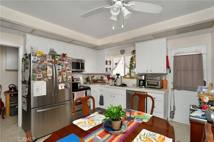 2615 Curtis Avenue, Redondo Beach, California 90278