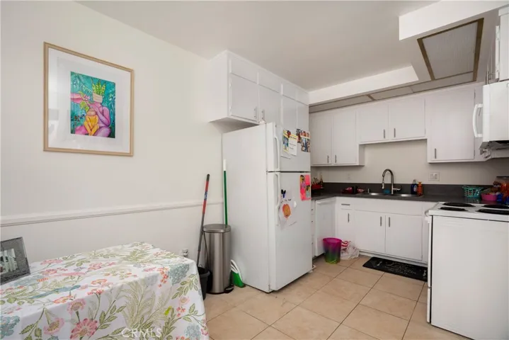 2615 Curtis Avenue, Redondo Beach, California 90278