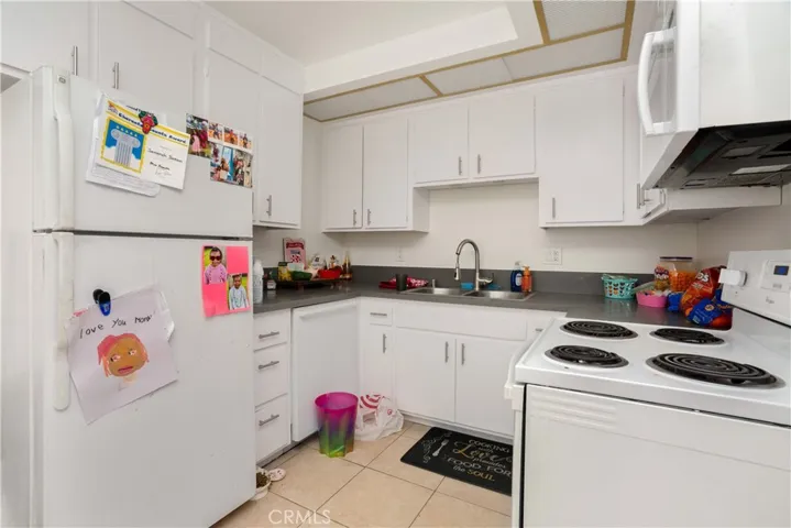 2615 Curtis Avenue, Redondo Beach, California 90278