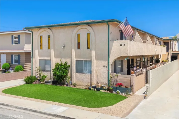 2615 Curtis Avenue, Redondo Beach, California 90278