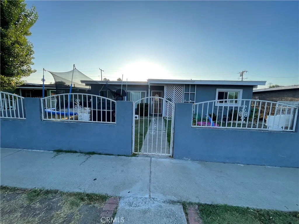 1408 S Central Avenue, Compton, California 90220 home-pic-0