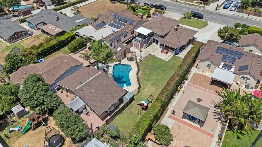 14740 Broadway, Whittier, California 90604