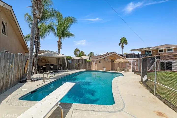 14740 Broadway, Whittier, California 90604