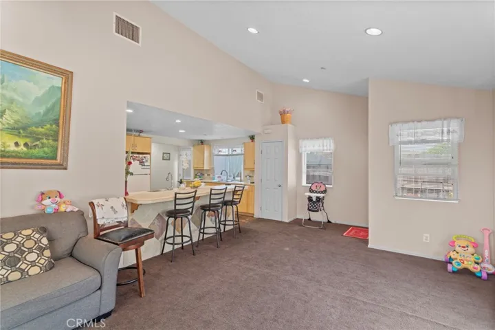 14740 Broadway, Whittier, California 90604