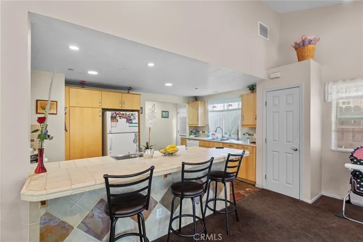 14740 Broadway, Whittier, California 90604