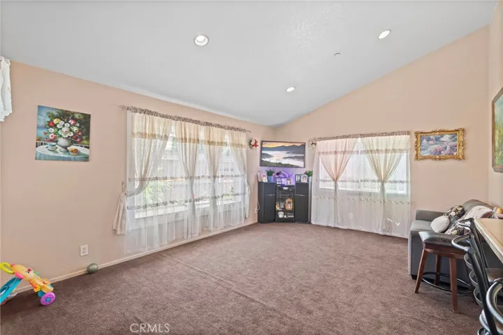 14740 Broadway, Whittier, California 90604