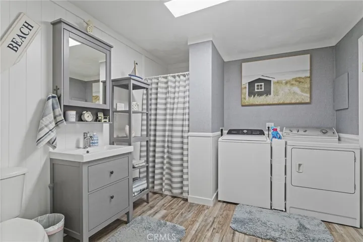 14740 Broadway, Whittier, California 90604