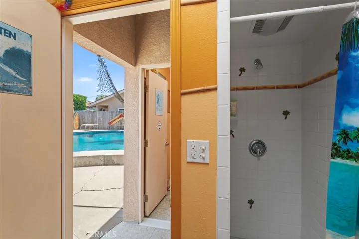 14740 Broadway, Whittier, California 90604