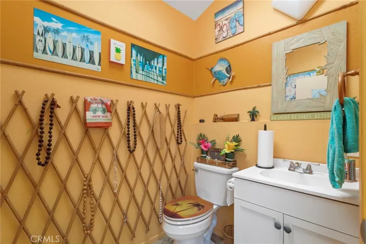 14740 Broadway, Whittier, California 90604