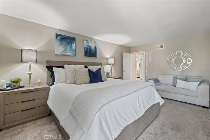 25521 Rhoda Drive, Mission Viejo, California 92691