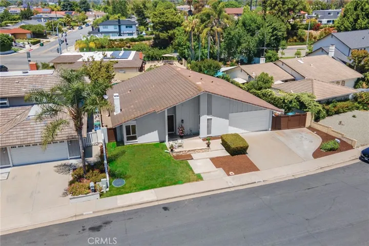 25521 Rhoda Drive, Mission Viejo, California 92691