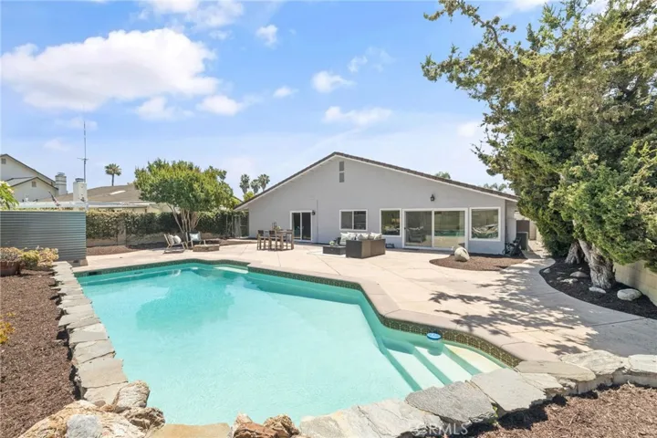 25521 Rhoda Drive, Mission Viejo, California 92691