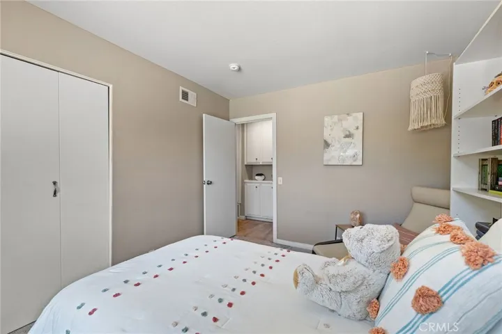 25521 Rhoda Drive, Mission Viejo, California 92691