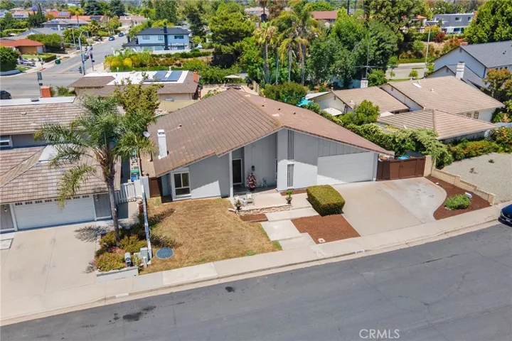 25521 Rhoda Drive, Mission Viejo, California 92691