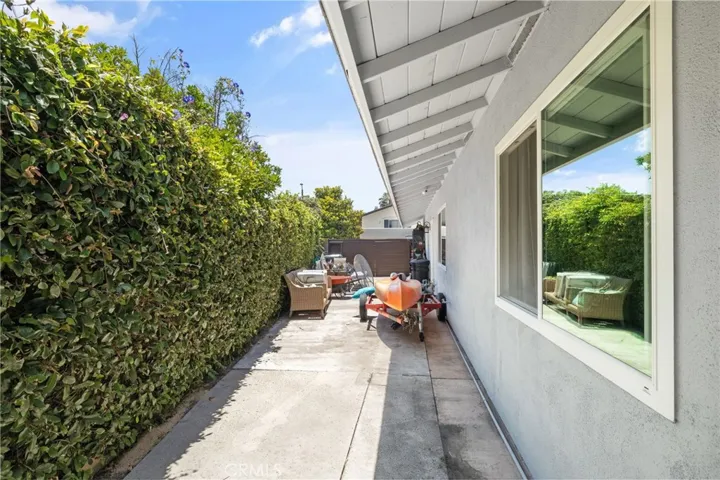 25521 Rhoda Drive, Mission Viejo, California 92691