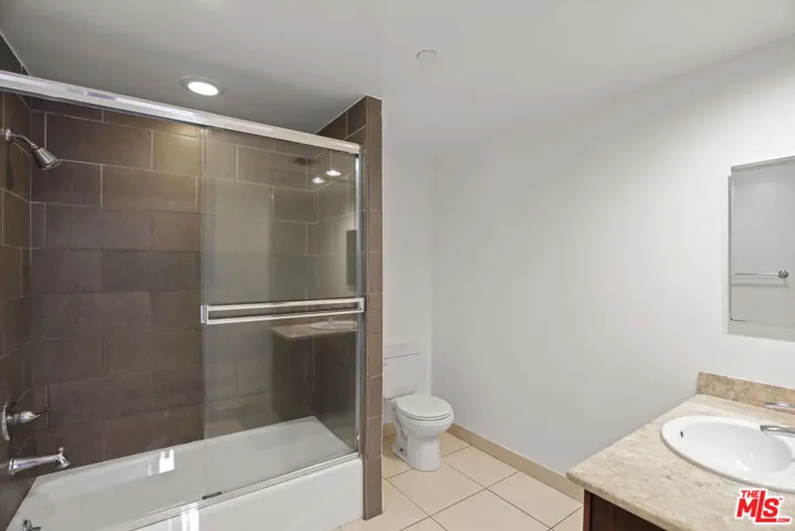1212 Mcclellan Ph3, Los Angeles, California 90025