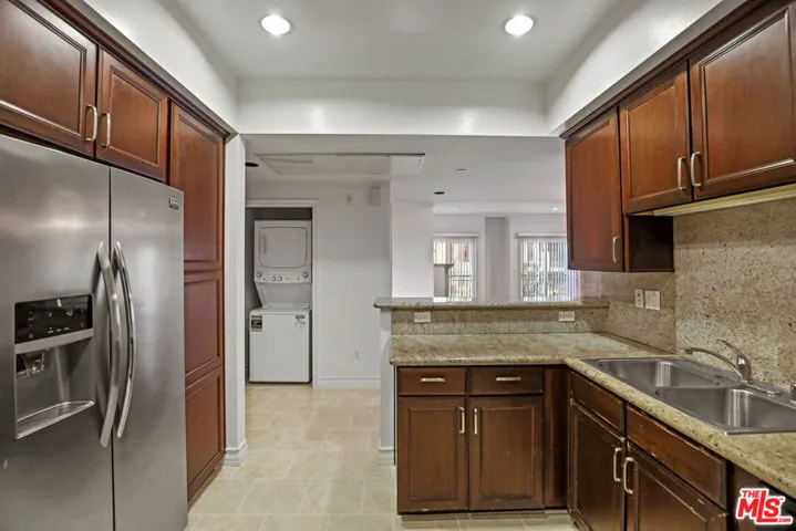 1212 Mcclellan Ph3, Los Angeles, California 90025