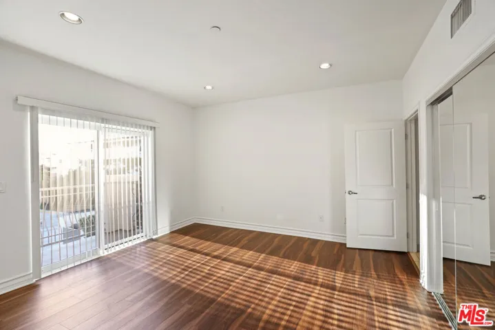 1212 Mcclellan Ph3, Los Angeles, California 90025