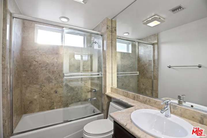 1212 Mcclellan Ph3, Los Angeles, California 90025