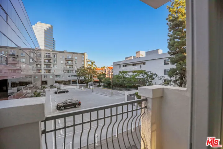 1212 Mcclellan Ph3, Los Angeles, California 90025