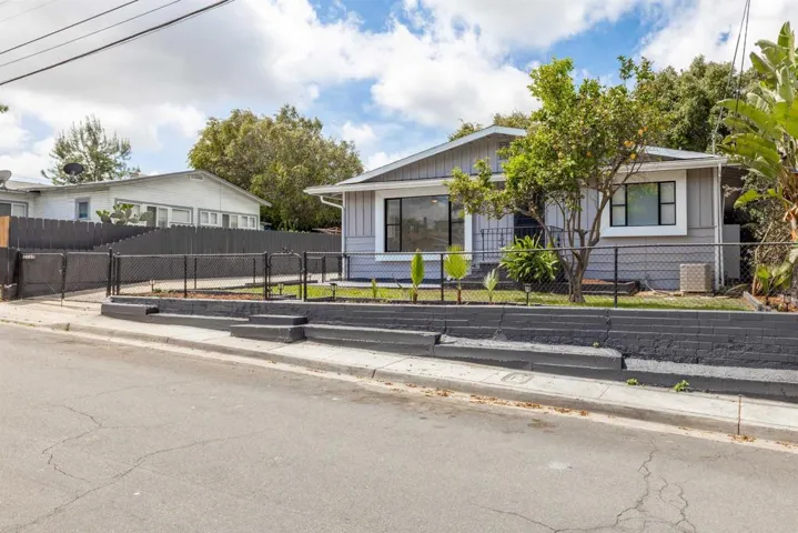 3168 Florine Dr, Lemon Grove, California 91945