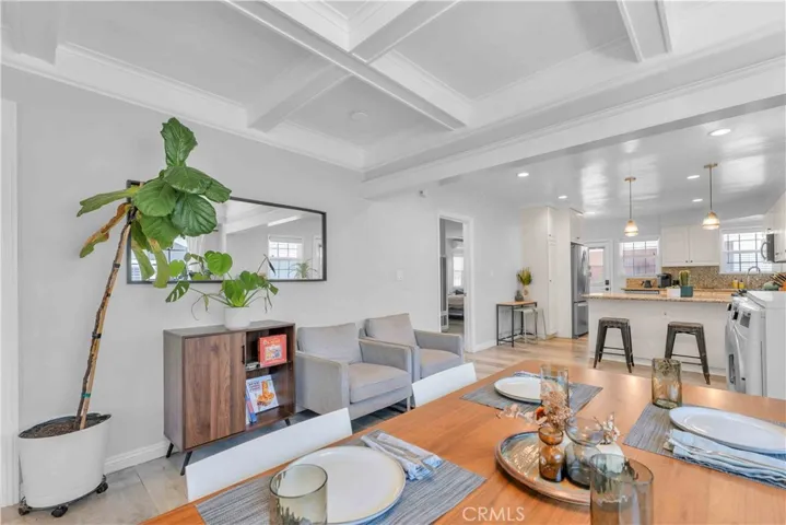 3506 10th Avenue, Los Angeles, California 90018