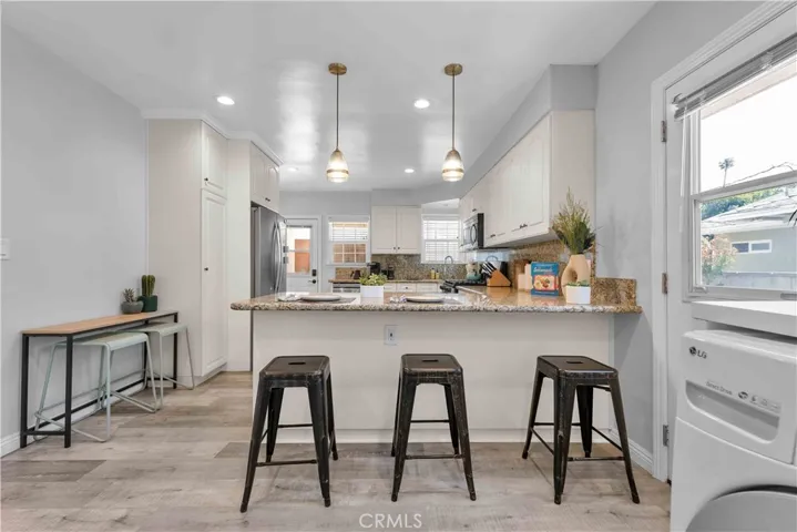 3506 10th Avenue, Los Angeles, California 90018