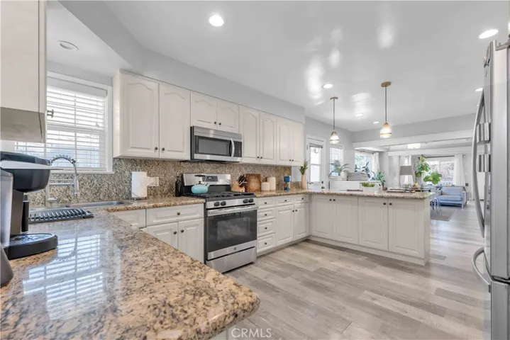3506 10th Avenue, Los Angeles, California 90018