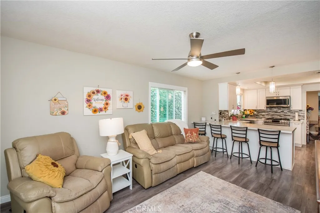 747 De Jesus, Placentia, California 92870 home-pic-20