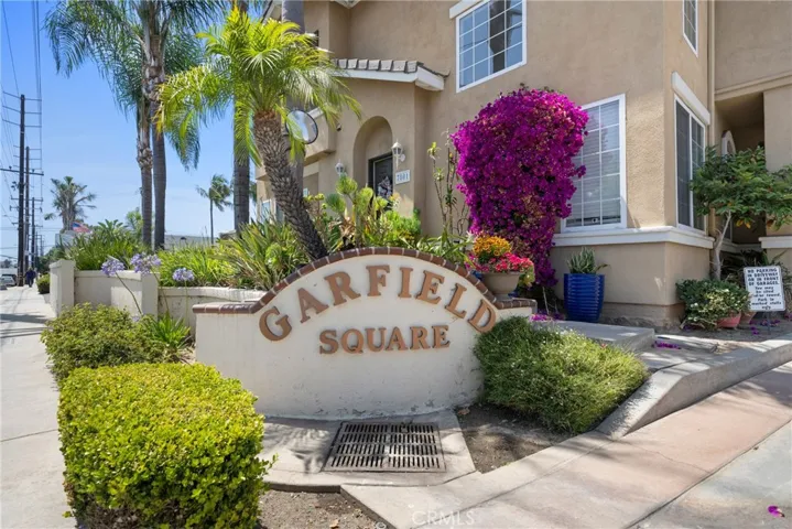 Garfield Square—a charming, well-kept community in Huntington Beach