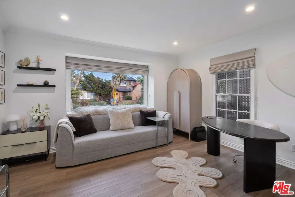 805 S Ogden Drive, Los Angeles, California 90036 home-pic-21