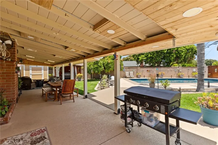 8736 Roosevelt Circle, Buena Park, California 90620