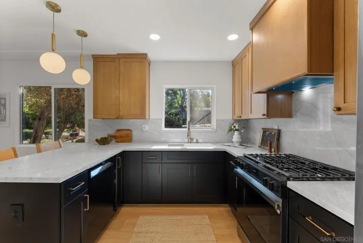 4621 Panchoy Dr, La Mesa, California 91941