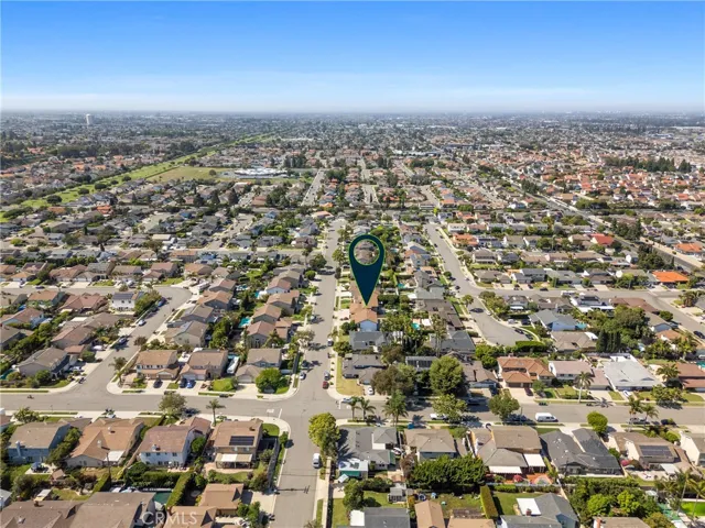 Enjoy strolls throughout this relaxing neighborhood!
