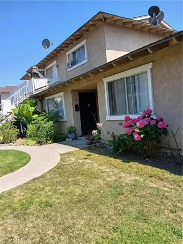 16542 Sabot Lane, Huntington Beach, California 92647