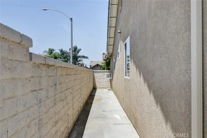 6174 Risingstar Drive, Eastvale, California 92880