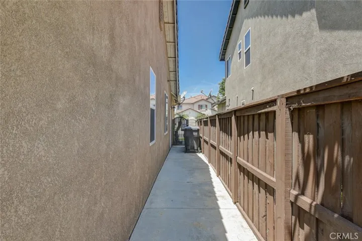 6174 Risingstar Drive, Eastvale, California 92880
