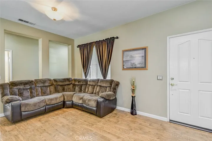 6174 Risingstar Drive, Eastvale, California 92880