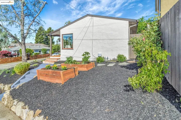 4053 Huntington, Oakland, California 94619