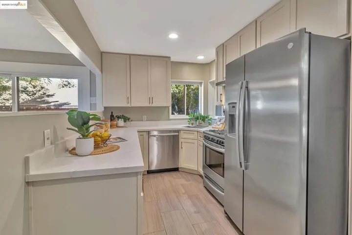 4053 Huntington, Oakland, California 94619