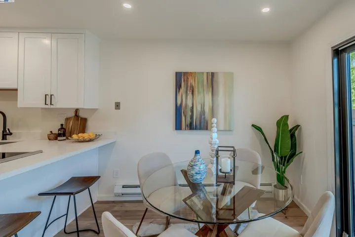 217 College View Dr, Rohnert Park, California 94928