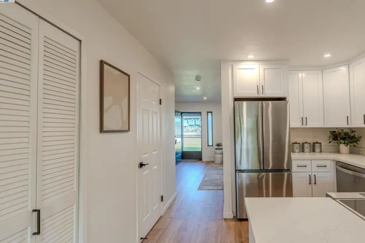 217 College View Dr, Rohnert Park, California 94928