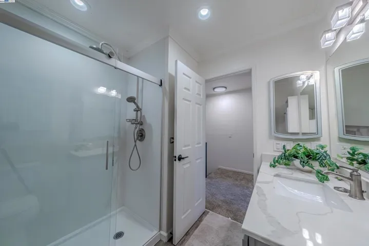 217 College View Dr, Rohnert Park, California 94928