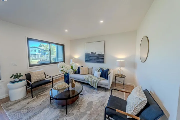 217 College View Dr, Rohnert Park, California 94928