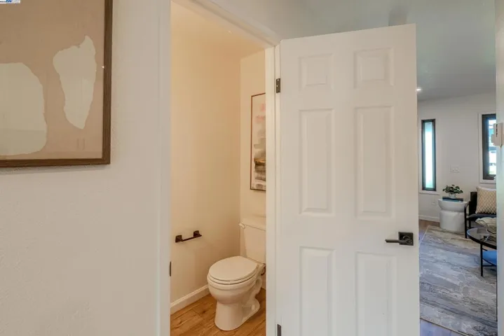 217 College View Dr, Rohnert Park, California 94928