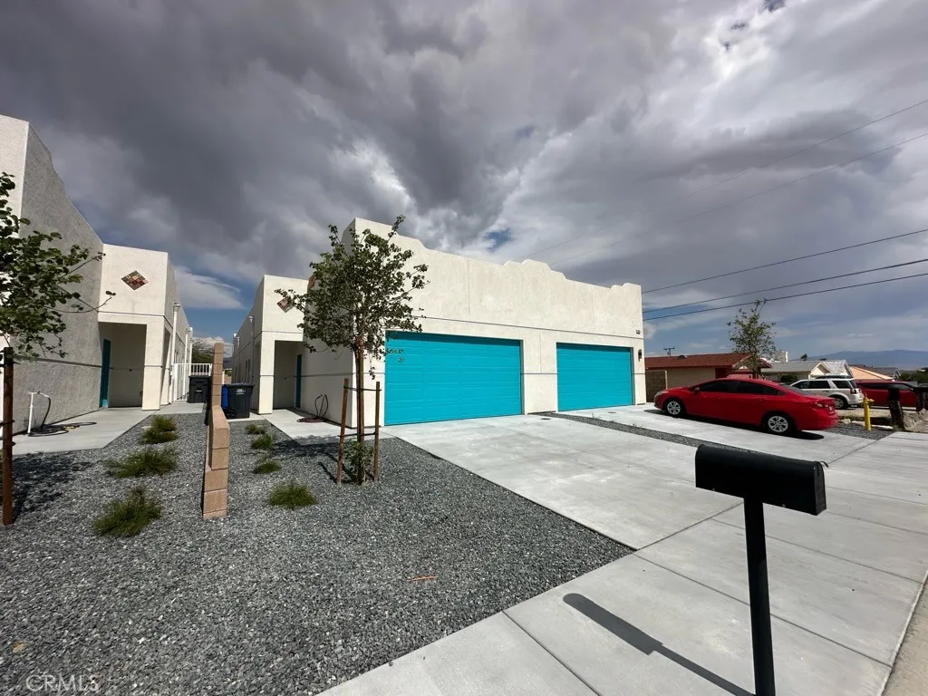 13236 El Rio Lane, Desert Hot Springs, California 92240, ,Residential Income,For Sale,El Rio,PW25142943