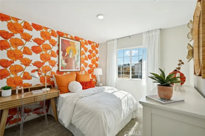 MODEL HOME