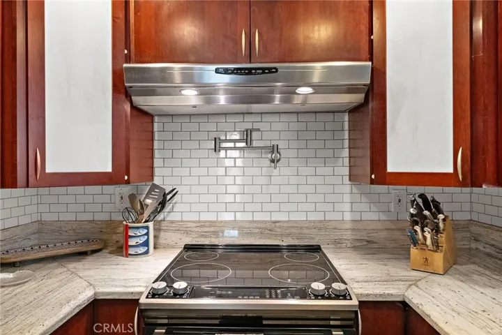 POT FILLER OVER STOVE